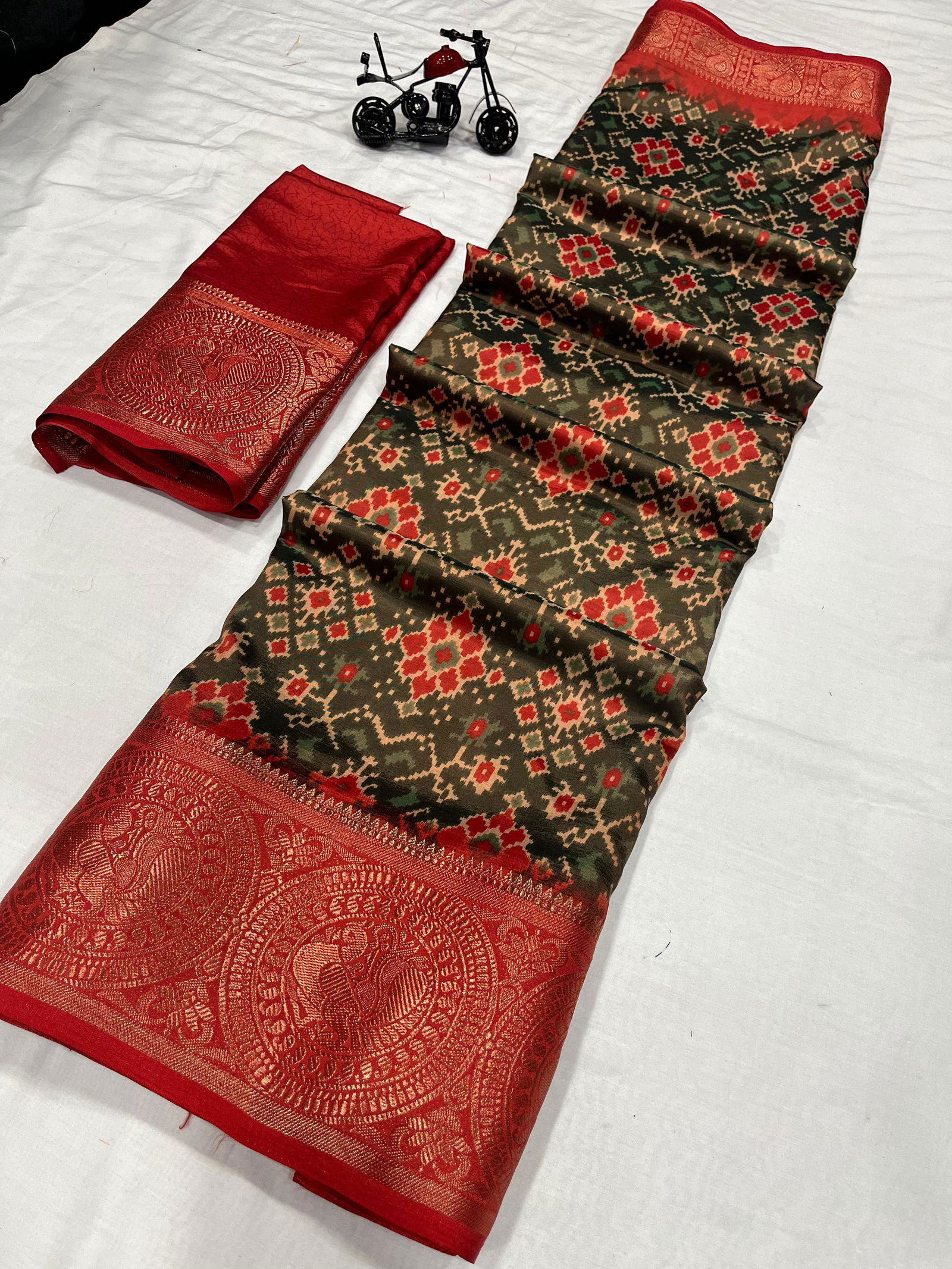 Wow Kalanjali acid Printed Patola Designer Sarees Wholesale Price In Surat